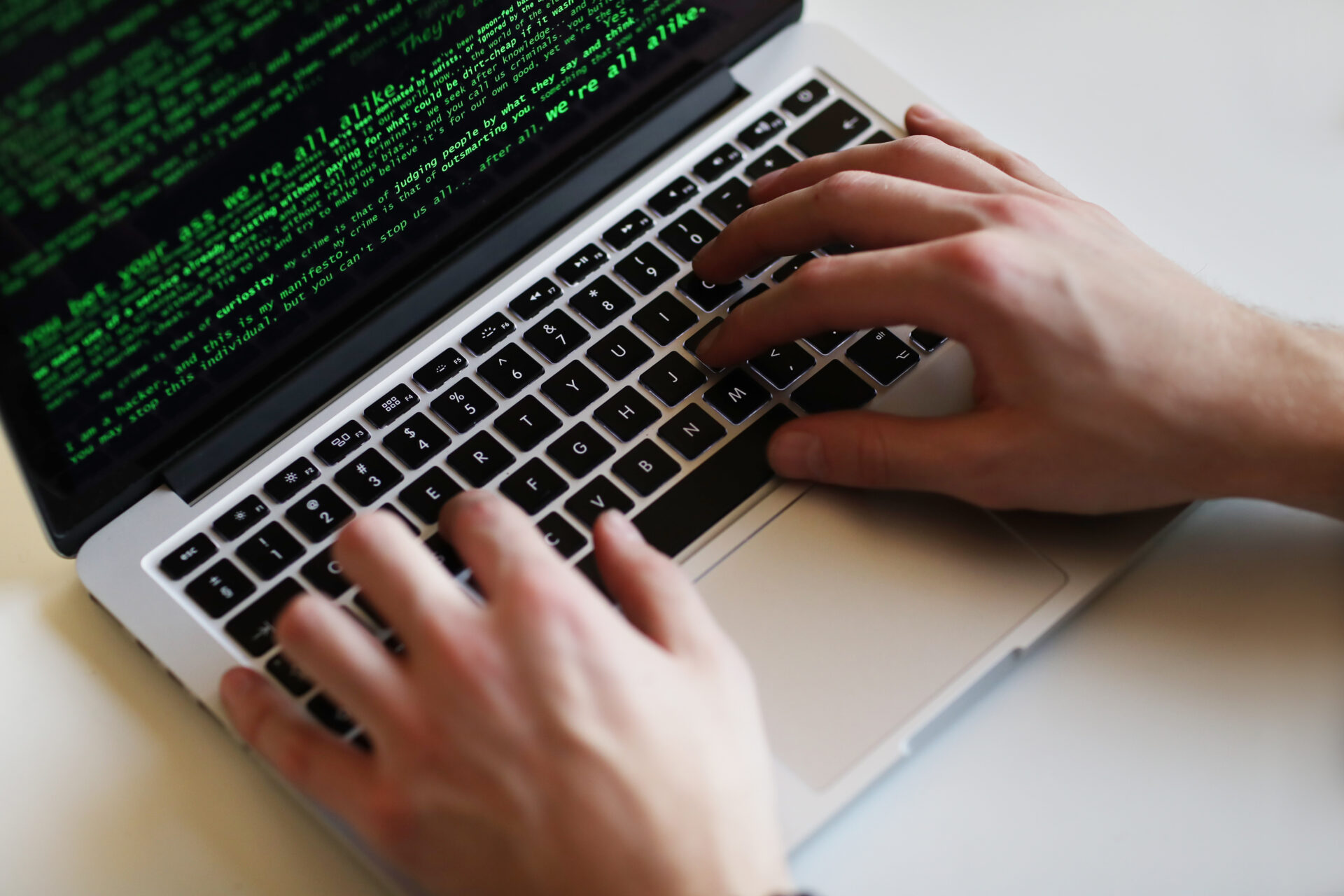 STUDIE NĚMECKO: TELEVIZNÍ PIRÁTSTVÍ ZPŮSOBUJE ROČNÍ EKONOMICKÉ ZTRÁTY VE VÝŠI 1,8 MILIARDY EUR