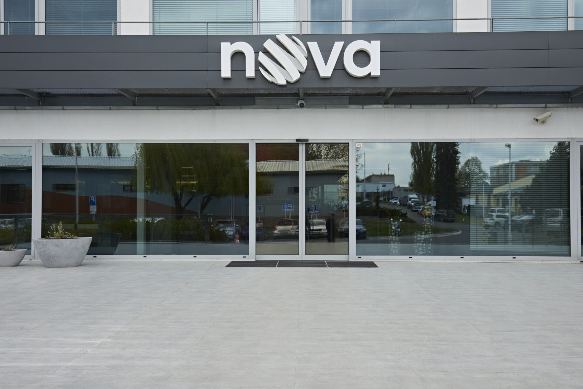 TV NOVA ZDRAŽÍ PRO ROK 2024 REKLAMU O 18 PROCENT