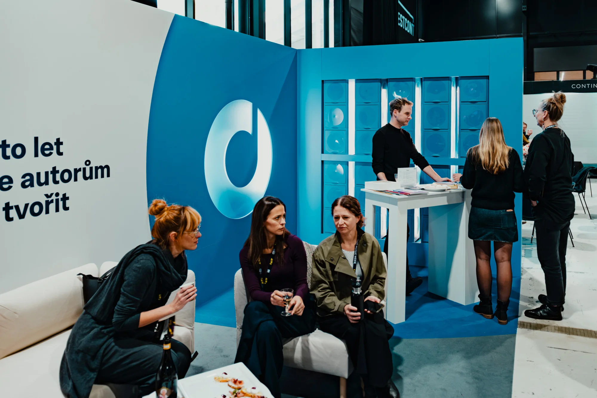 AKTV WITH THE PROJECT NORMÁLNĚ LEGÁLNĚ AT THE OSA STAND AT PRAGUE MUSIC WEEK 2025